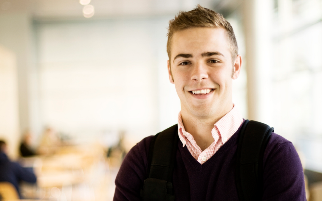 Paying Your Student Debts Back While Overseas